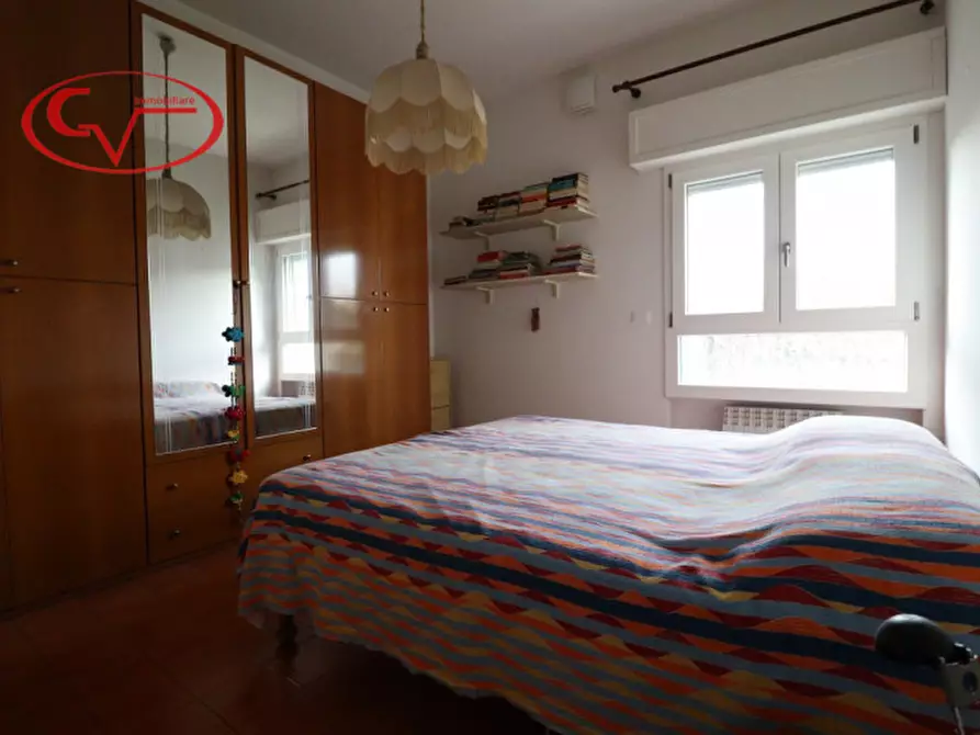 Immagine 21 di Appartamento in vendita  in Via Amendola a Montevarchi