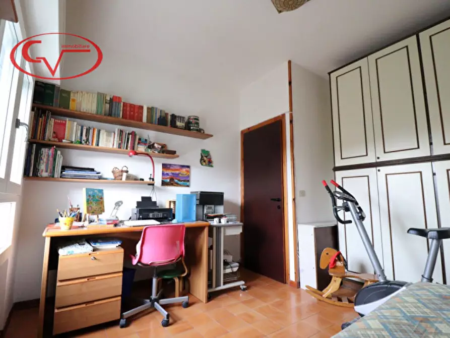 Immagine 24 di Appartamento in vendita  in Via Amendola a Montevarchi