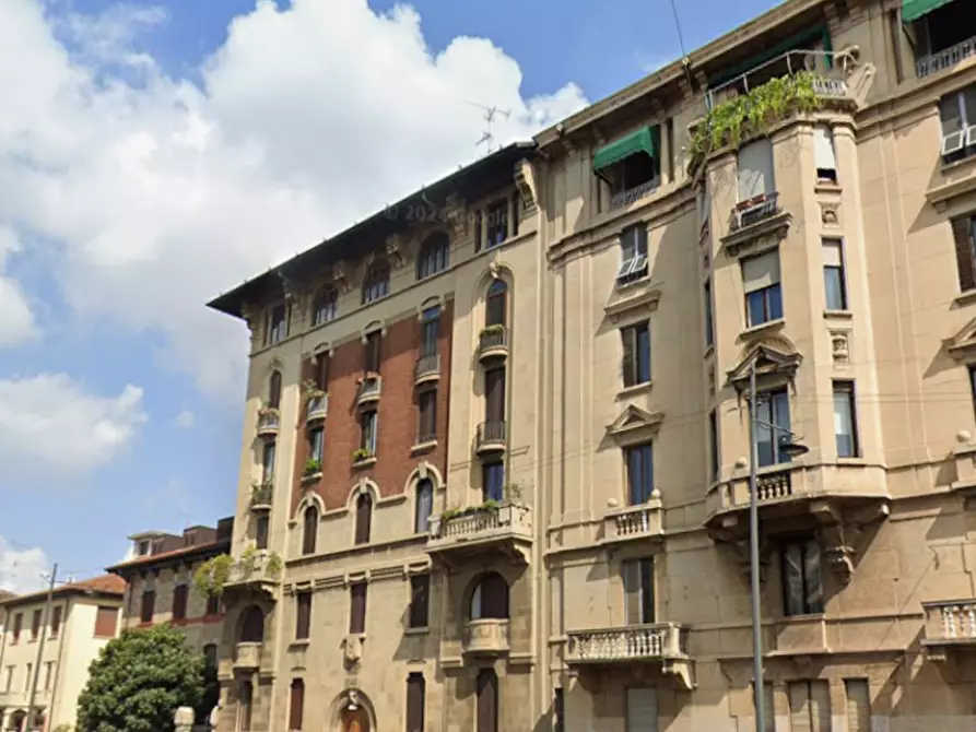 Immagine 3 di Appartamento in vendita  in Via Eupili 4 a Milano