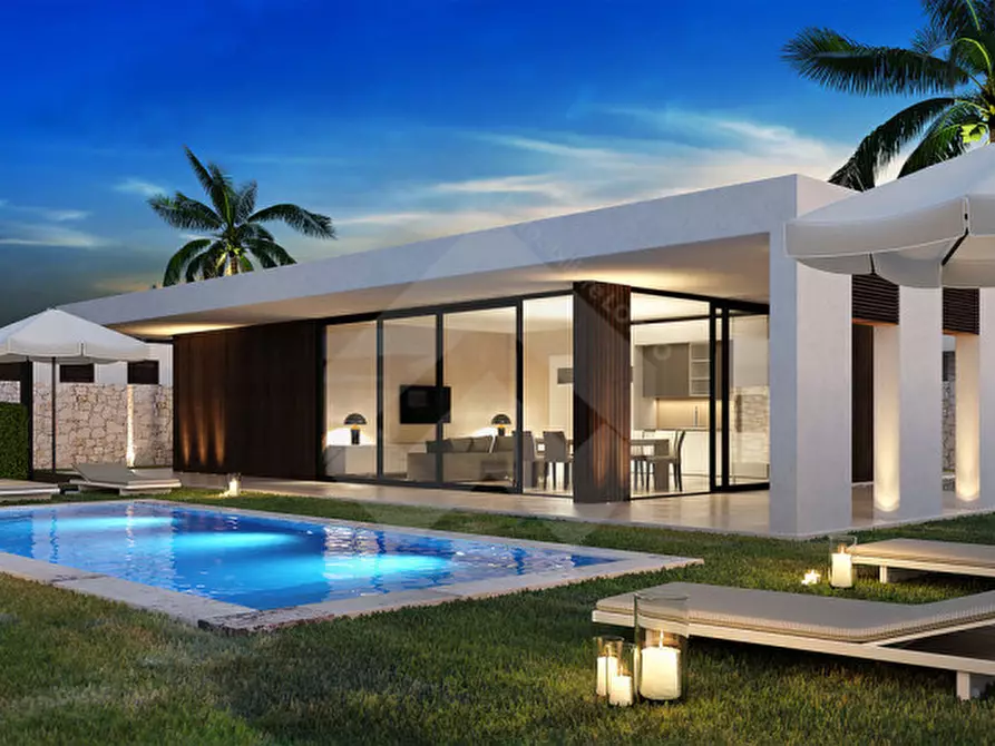 Immagine 1 di Villa in vendita  in Via Sgarantiello a Andria