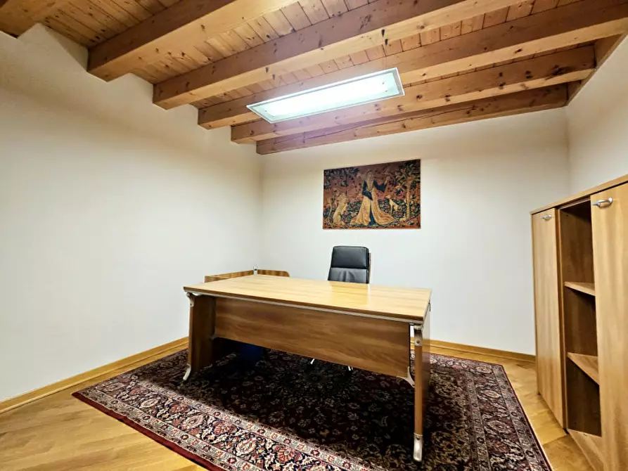 Immagine 4 di Ufficio in vendita  in Piazza Trento a Este