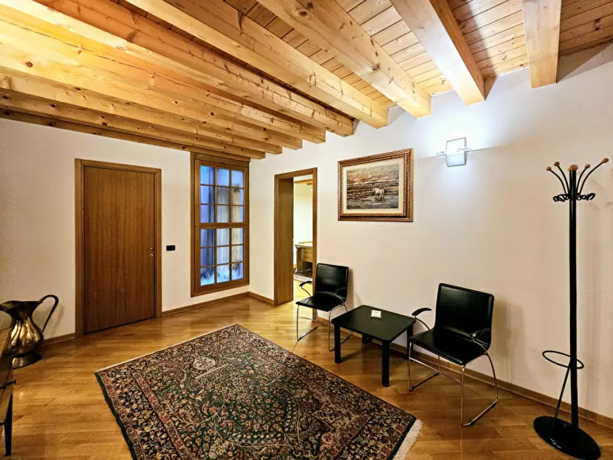 Immagine 8 di Ufficio in vendita  in Piazza Trento a Este