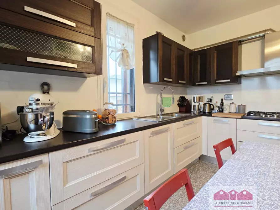 Immagine 7 di Casa indipendente in vendita  in Viale Francesco Crispi a Costabissara