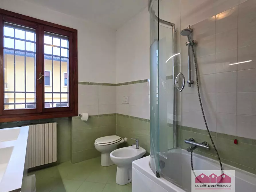 Immagine 17 di Casa indipendente in vendita  in Viale Francesco Crispi a Costabissara