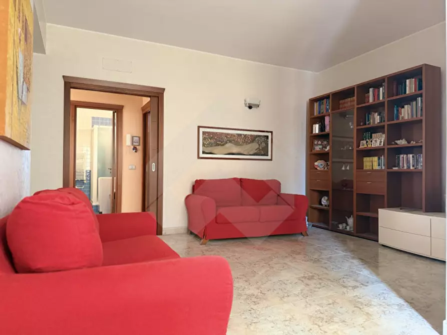 Immagine 3 di Appartamento in vendita  in Via Trani 68 a Andria