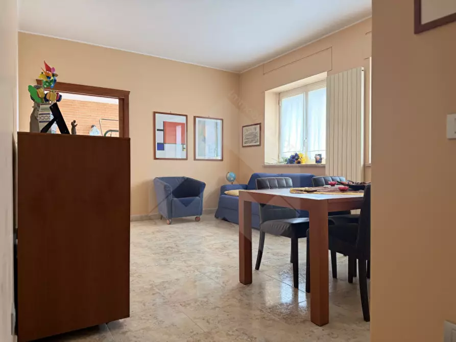 Immagine 9 di Appartamento in vendita  in Via Trani 68 a Andria