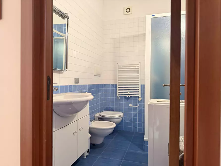 Immagine 13 di Appartamento in vendita  in Via Trani 68 a Andria