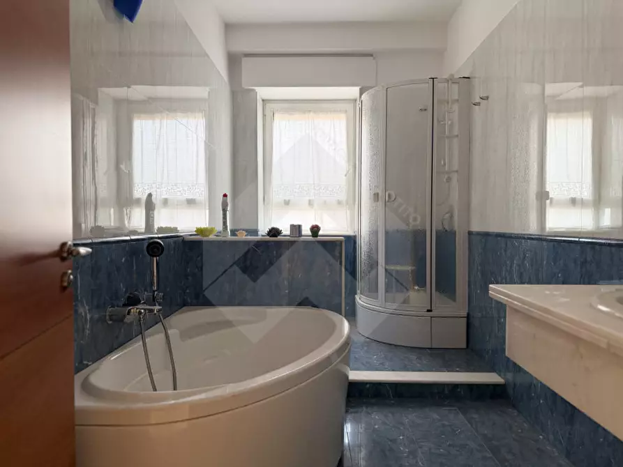 Immagine 23 di Appartamento in vendita  in Via Trani 68 a Andria