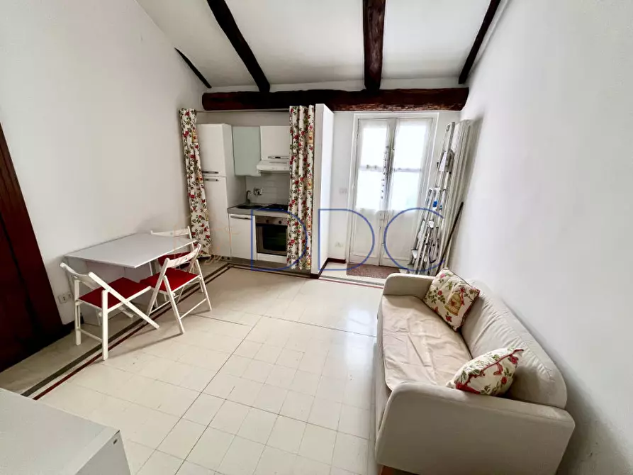 Immagine 5 di Appartamento in affitto  in via Silvio Pellico 2 bis a Torino