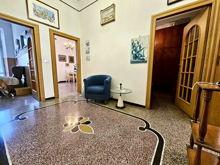 Immagine 2 di Appartamento in vendita  in Via Milano a Savona