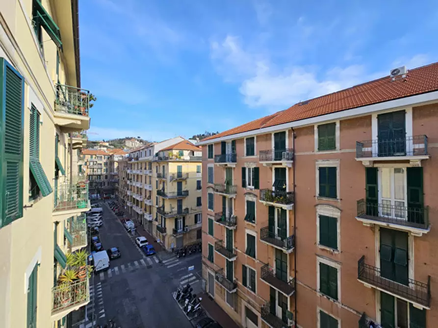 Immagine 16 di Appartamento in vendita  in Via Milano a Savona