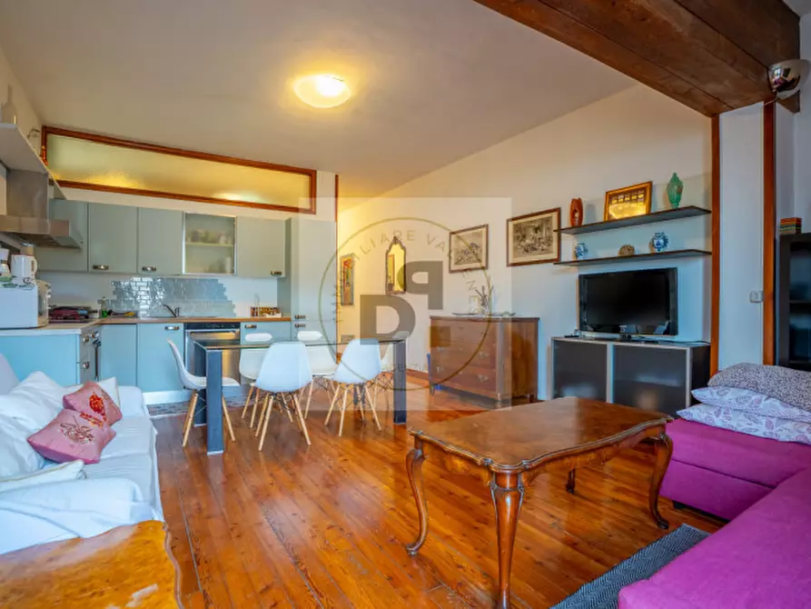 Immagine 2 di Appartamento in vendita  in VIA MAGNOLIE a San Felice Del Benaco