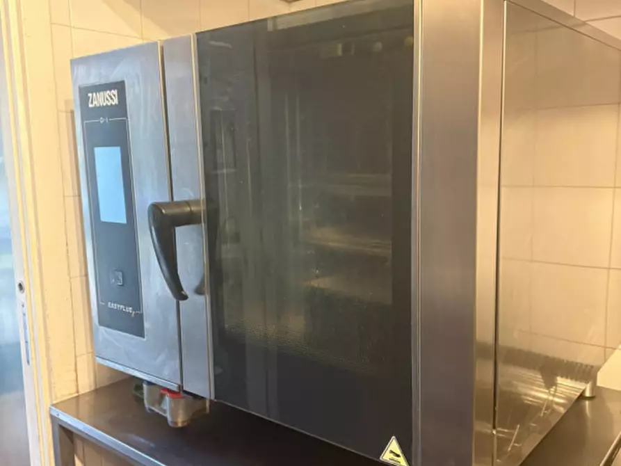 Immagine 7 di Attività commerciale in vendita  in Via Alessandro Volta 11 a Milano