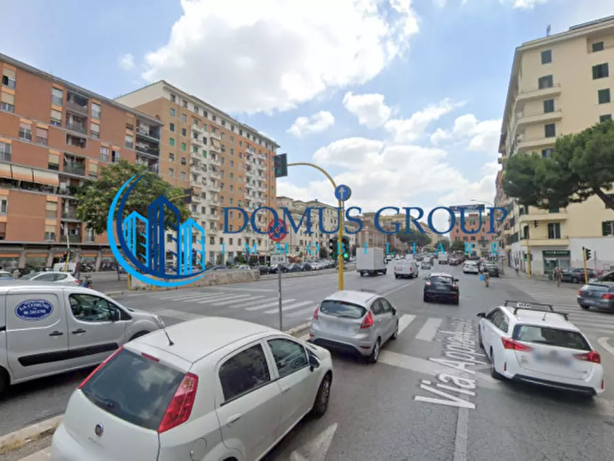 Immagine 22 di Appartamento in vendita  in Piazza dell'Alberone a Roma