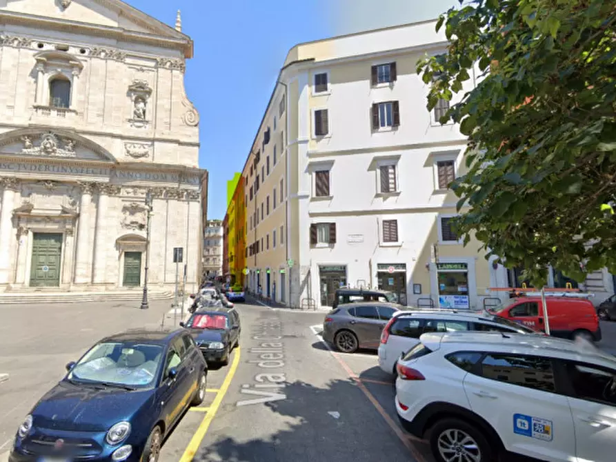 Immagine 1 di Appartamento in vendita  in VIA DELLA CHIESA NUOVA a Roma