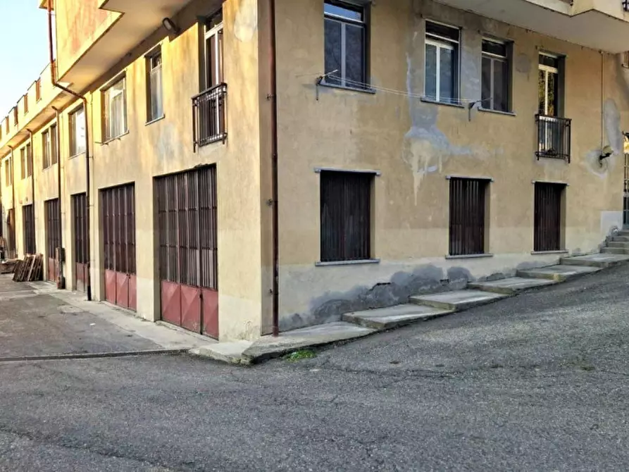 Immagine 1 di Magazzino in vendita  in Via Rio Lupo, 12060 Farigliano CN, Italia a Farigliano