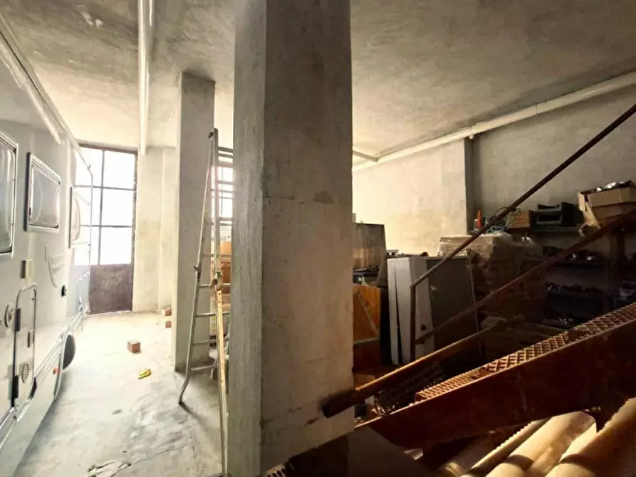 Immagine 7 di Magazzino in vendita  in Via Rio Lupo, 12060 Farigliano CN, Italia a Farigliano