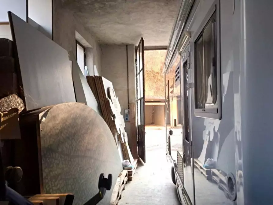 Immagine 9 di Magazzino in vendita  in Via Rio Lupo, 12060 Farigliano CN, Italia a Farigliano