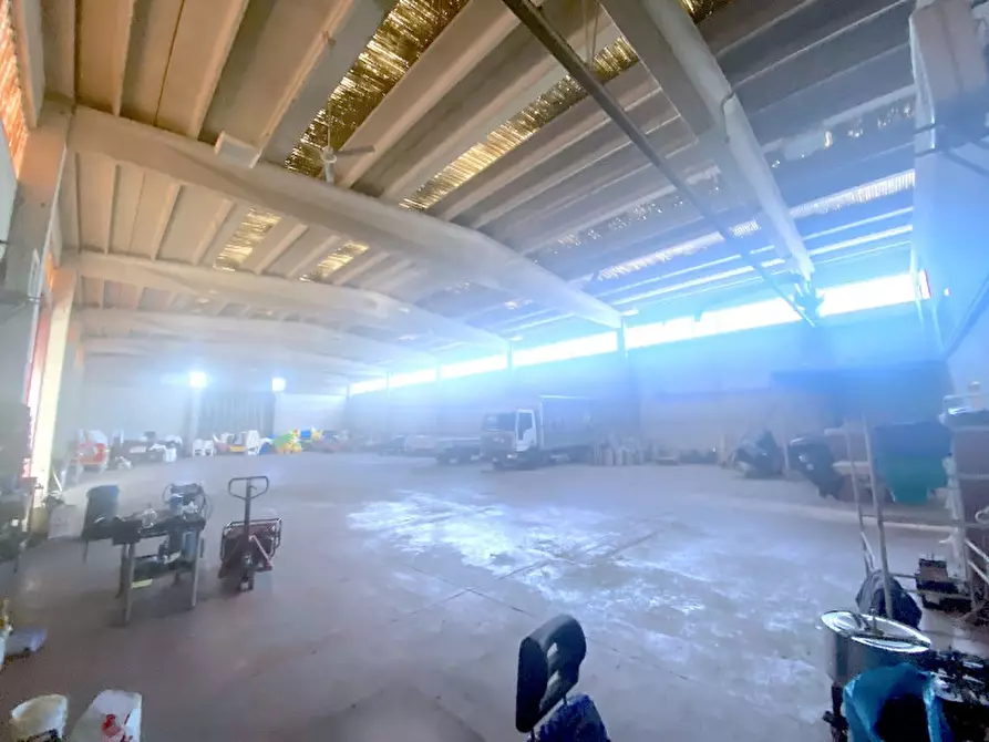 Immagine 2 di Capannone industriale in vendita  in VIA ROMEA SUD 70 a Cervia