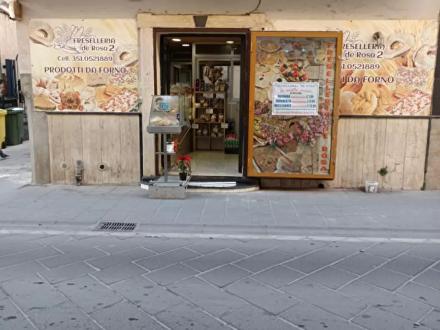 Immagine 8 di Negozio in vendita  in Via Annunziata, 12 a Acerra