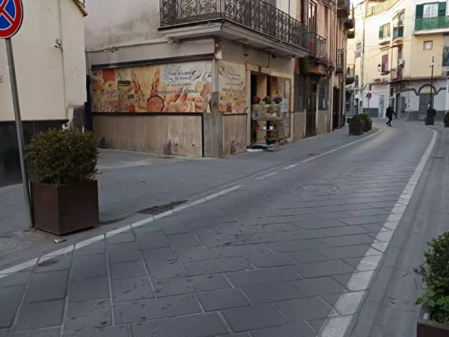 Immagine 9 di Negozio in vendita  in Via Annunziata, 12 a Acerra