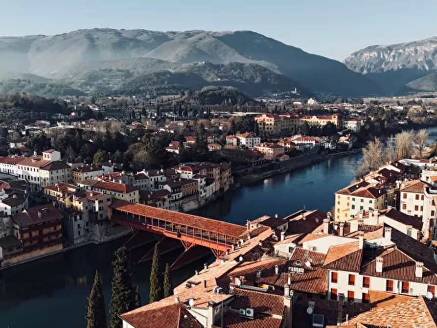 Immagine 9 di Appartamento in vendita  in Via Bernucci a Bassano Del Grappa