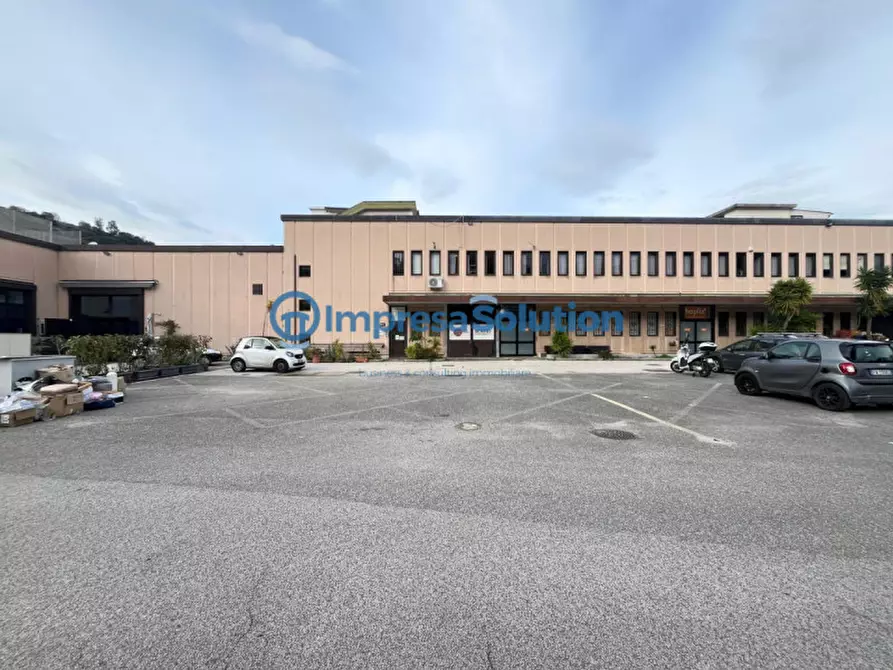 Immagine 7 di Capannone industriale in affitto  in Via Antiniana a Pozzuoli