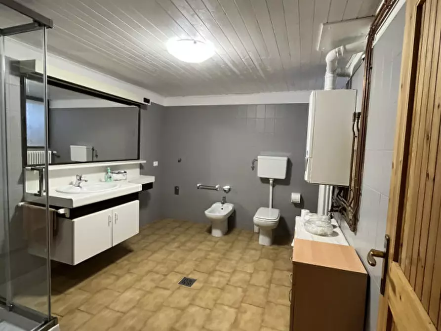 Immagine 9 di Casa indipendente in affitto  a Altopiano Della Vigolana