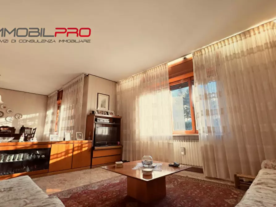 Immagine 2 di Villa in vendita  in Viale Europa, 14 a Velo D'astico