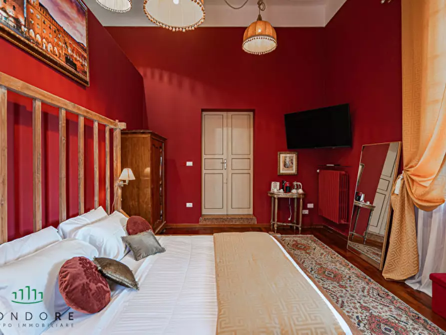 Immagine 36 di Villa in vendita  in Via San Donato a Bologna