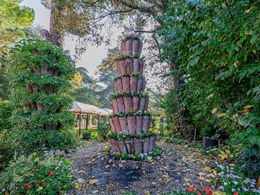 Immagine 50 di Villa in vendita  in Via San Donato a Bologna