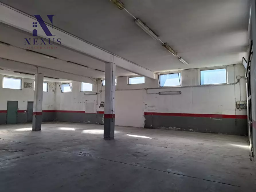 Immagine 3 di Capannone industriale in vendita  in via dell'industria a Fano