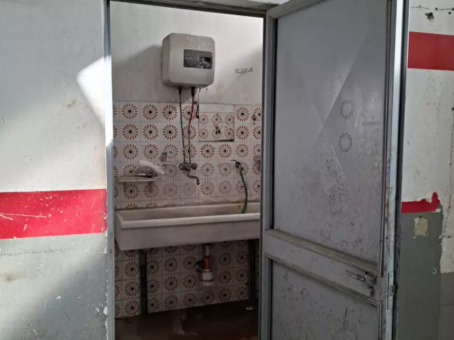 Immagine 8 di Capannone industriale in vendita  in via dell'industria a Fano