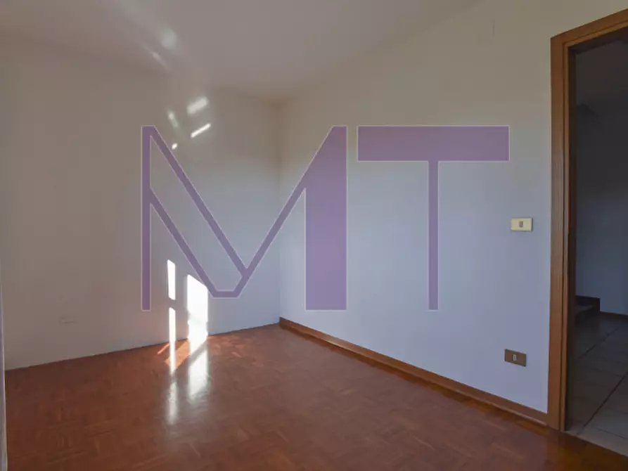 Immagine 8 di Appartamento in vendita  in viale venezia giulia a Cormons