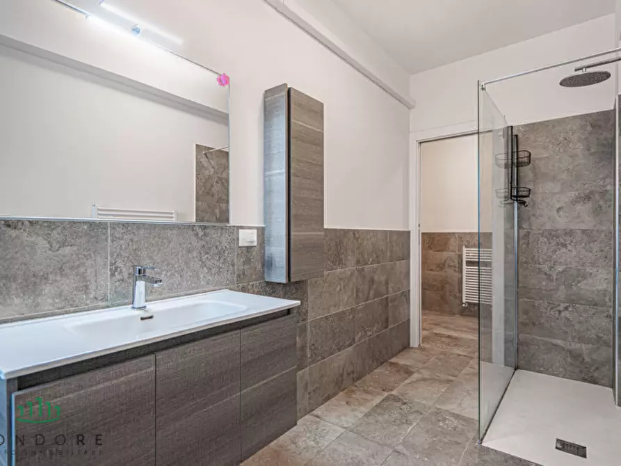 Immagine 16 di Appartamento in vendita  in Via Giulio Verne a Bologna