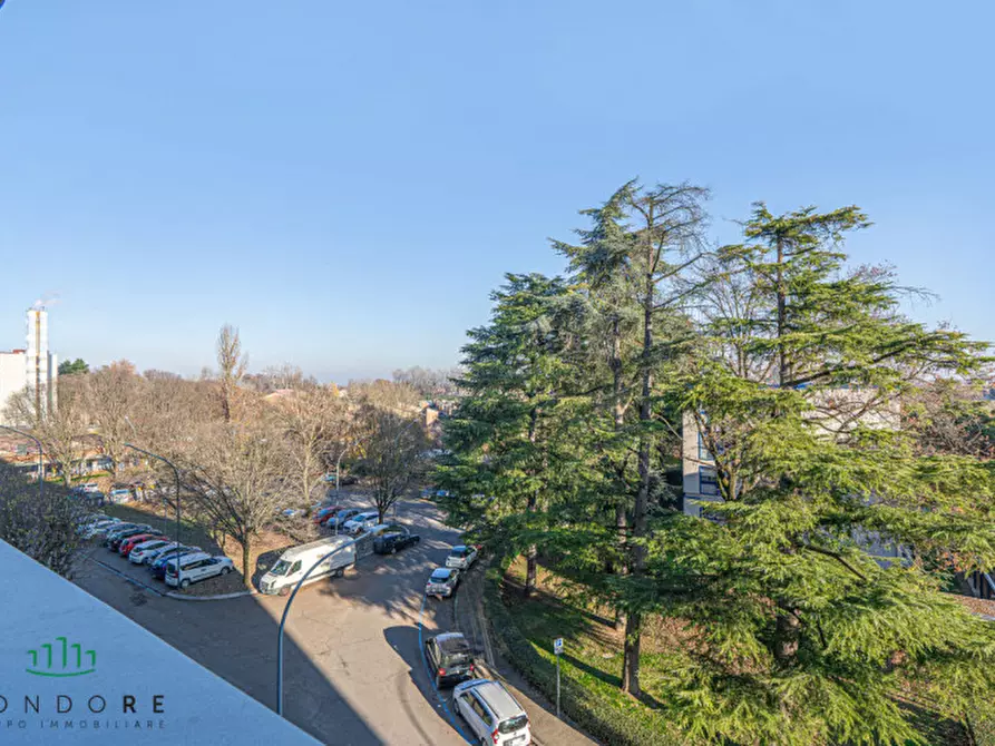 Immagine 28 di Appartamento in vendita  in Via Giulio Verne a Bologna