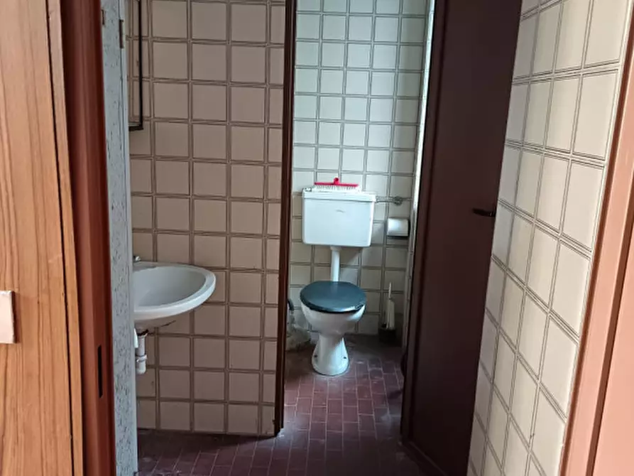 Immagine 12 di Casa indipendente in vendita  in VIA ENRICO GIACHINO 61 a Torino