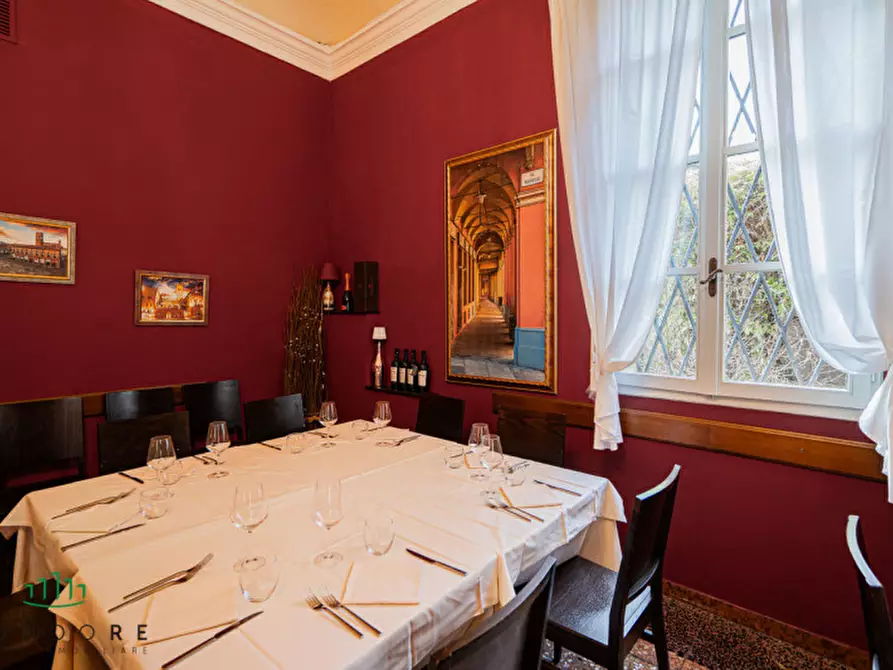 Immagine 5 di Villa in vendita  in Via San Donato a Bologna