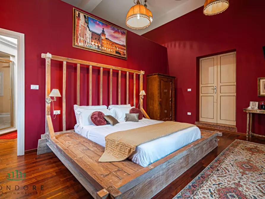 Immagine 50 di Villa in vendita  in Via San Donato a Bologna