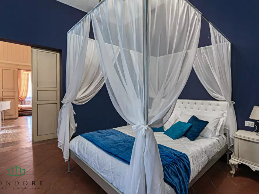 Immagine 60 di Villa in vendita  in Via San Donato a Bologna