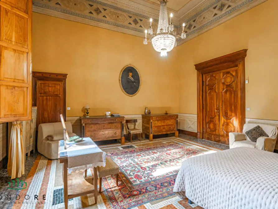 Immagine 3 di Villa in vendita  in Via Saragozza a Bologna