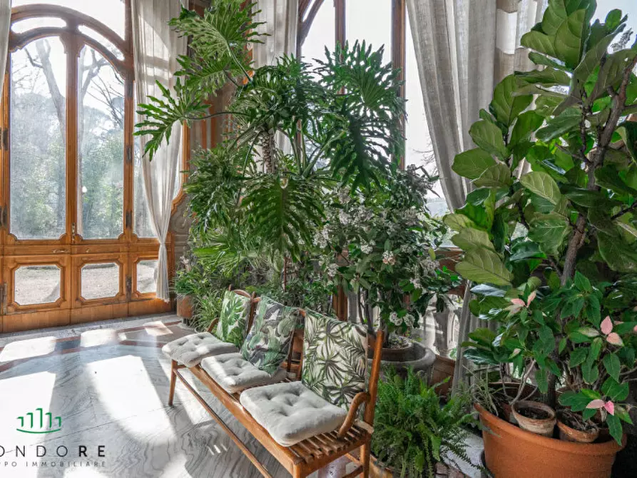 Immagine 27 di Villa in vendita  in Via Saragozza a Bologna