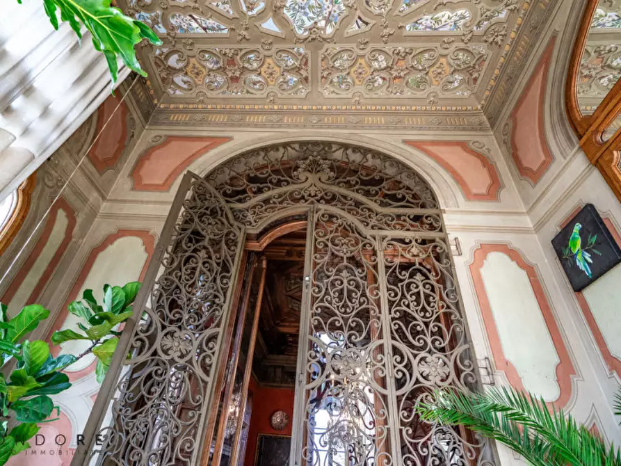 Immagine 32 di Villa in vendita  in Via Saragozza a Bologna