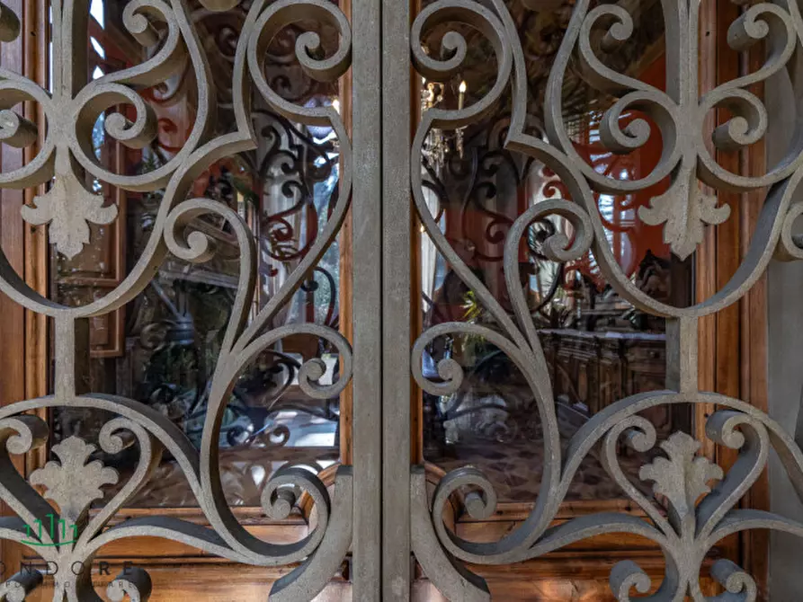 Immagine 37 di Villa in vendita  in Via Saragozza a Bologna