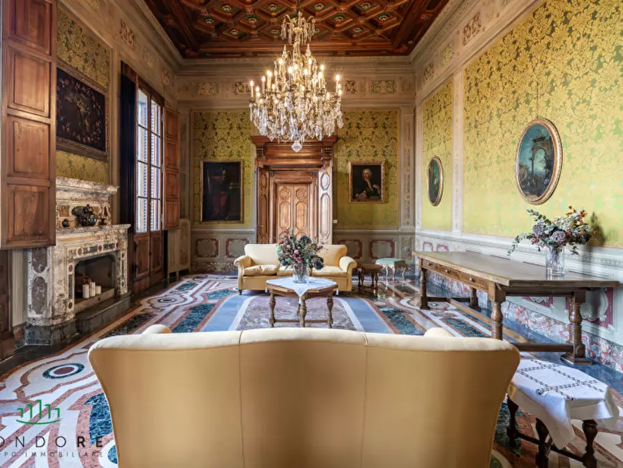 Immagine 42 di Villa in vendita  in Via Saragozza a Bologna