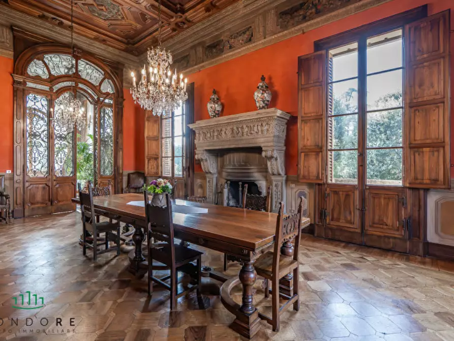 Immagine 43 di Villa in vendita  in Via Saragozza a Bologna