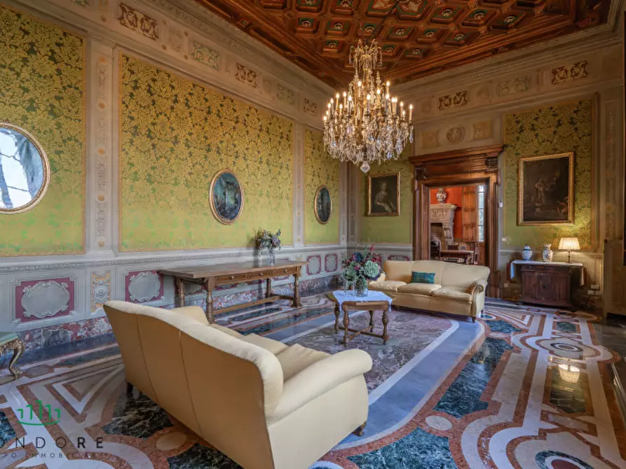 Immagine 65 di Villa in vendita  in Via Saragozza a Bologna