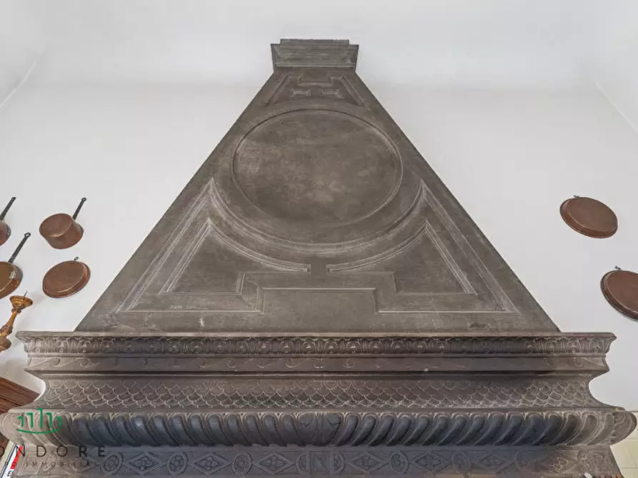 Immagine 84 di Villa in vendita  in Via Saragozza a Bologna