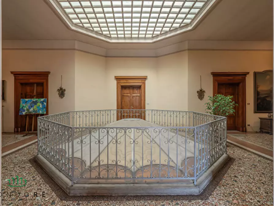 Immagine 93 di Villa in vendita  in Via Saragozza a Bologna