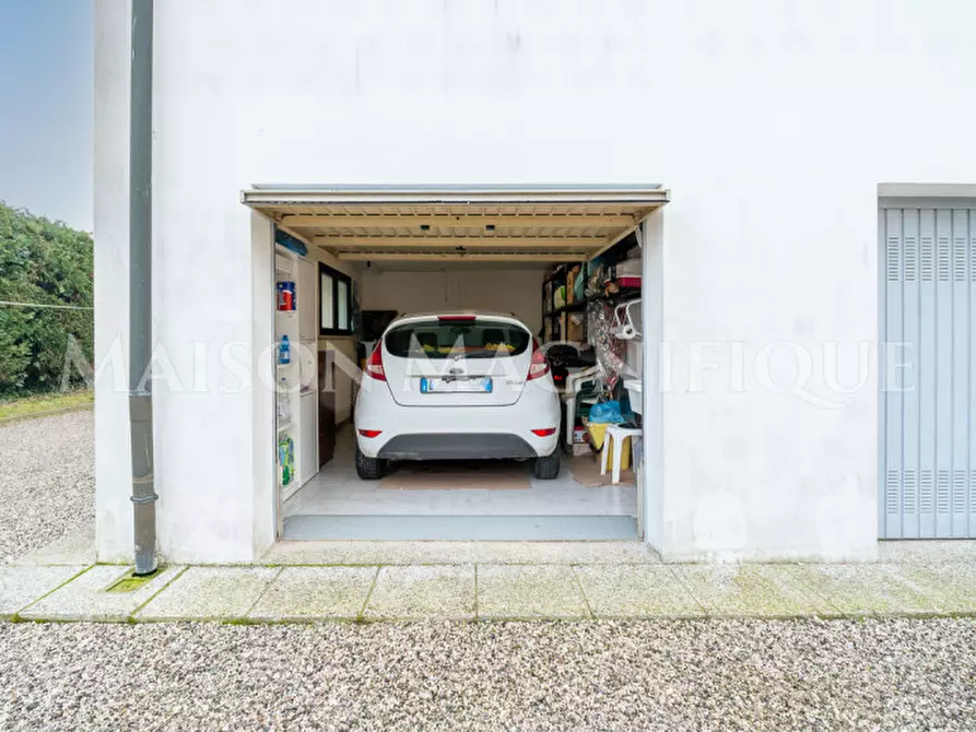 Immagine 19 di Appartamento in vendita  in Via Ca' Nove a Ferrara